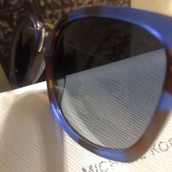 MK women’s sunglasses - Picture 2 of 3